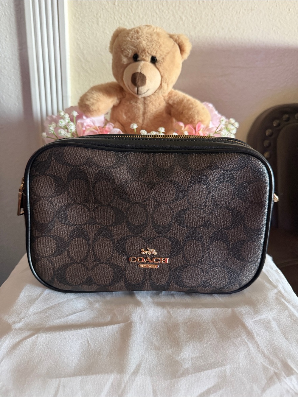 Jamie camera crossbody bag